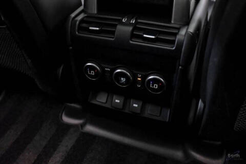 2024 Land Rover Defender 130 P400 X-Dynamic SE