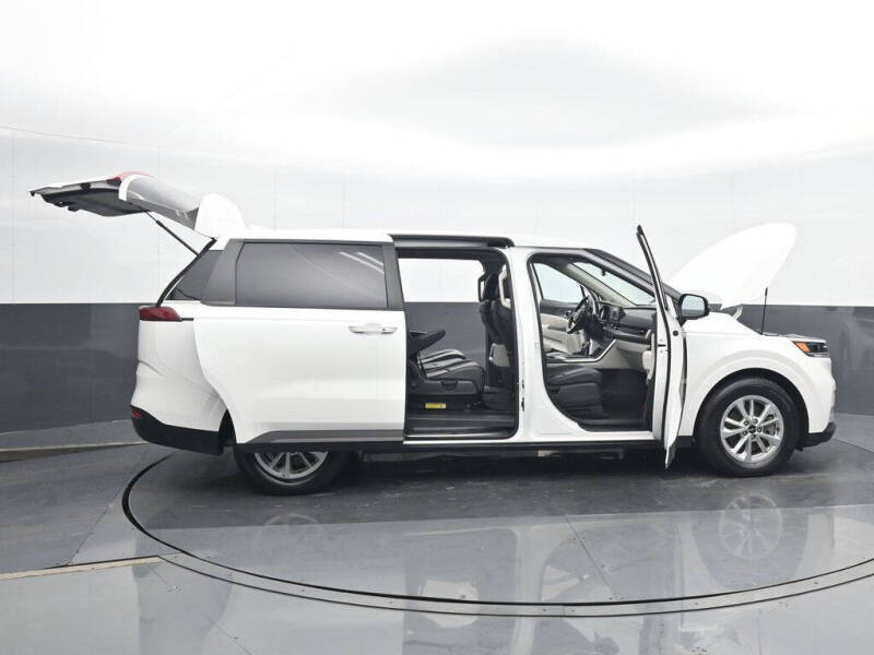 2024 Kia Carnival