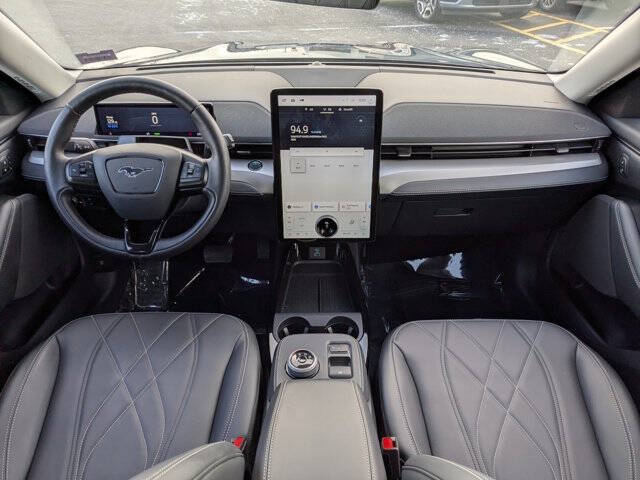 2021 Ford Mustang Mach-E Select