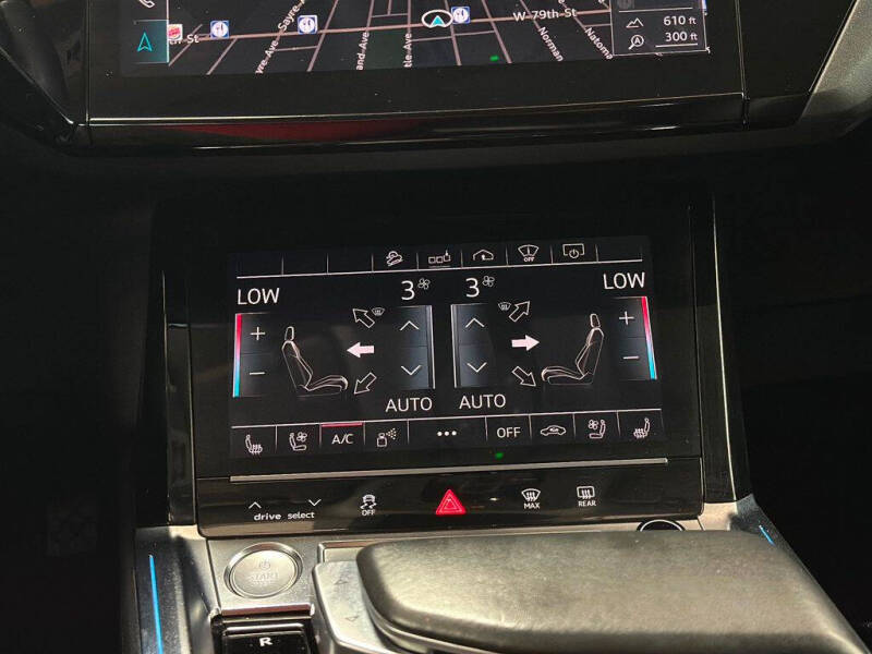 2019 Audi e-tron quattro Prestige
