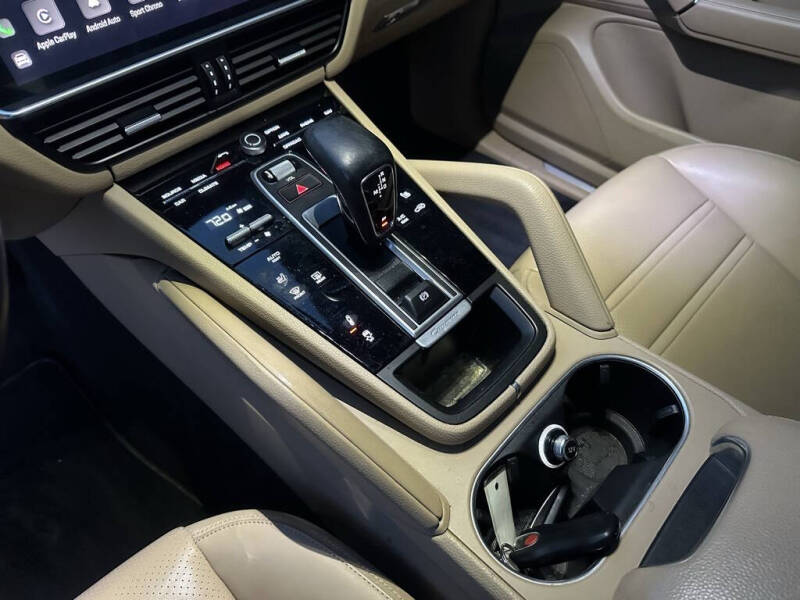 2023 Porsche Cayenne