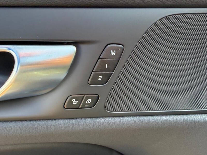 2025 Volvo S60 B5 Core