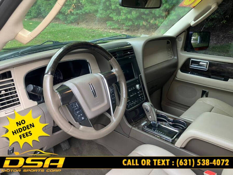 2016 Lincoln Navigator Select