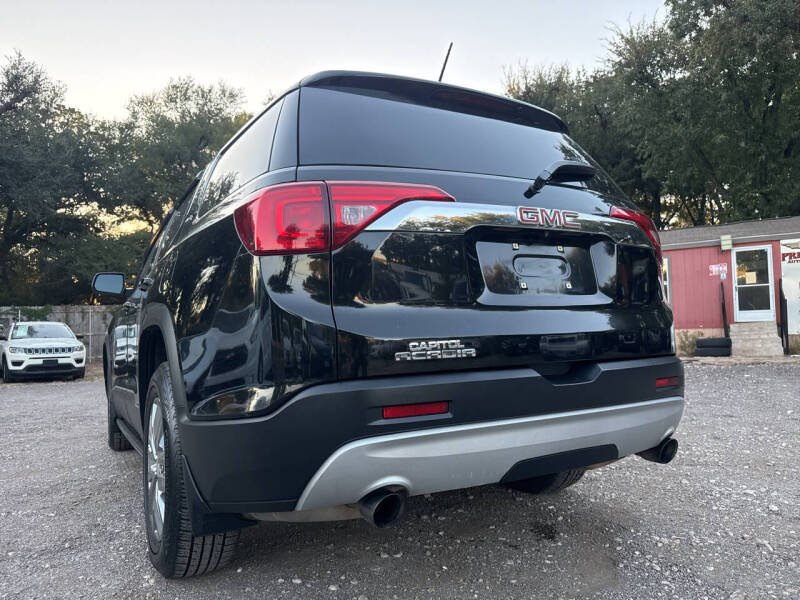 2017 GMC Acadia SLE-2