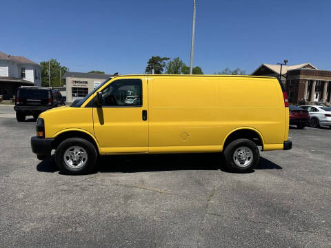 2022 Chevrolet Express 2500