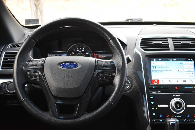 2017 Ford Explorer Sport