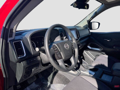 2024 Nissan Frontier SV