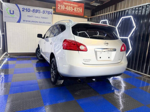2014 Nissan Rogue Select S