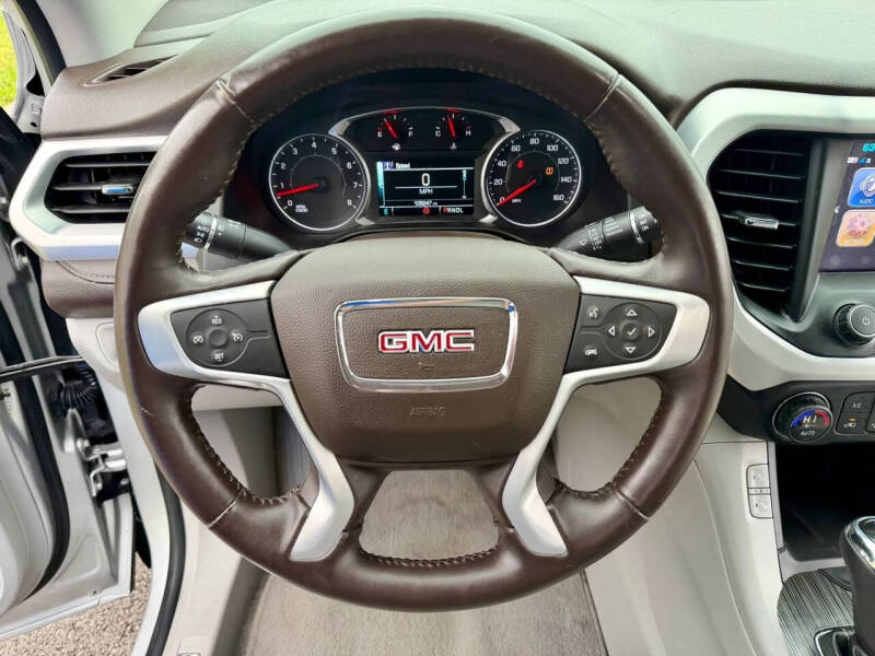 2017 GMC Acadia SLT-1