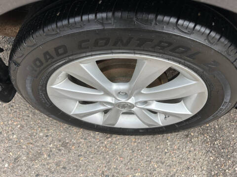 2015 Nissan Versa 1.6 SL