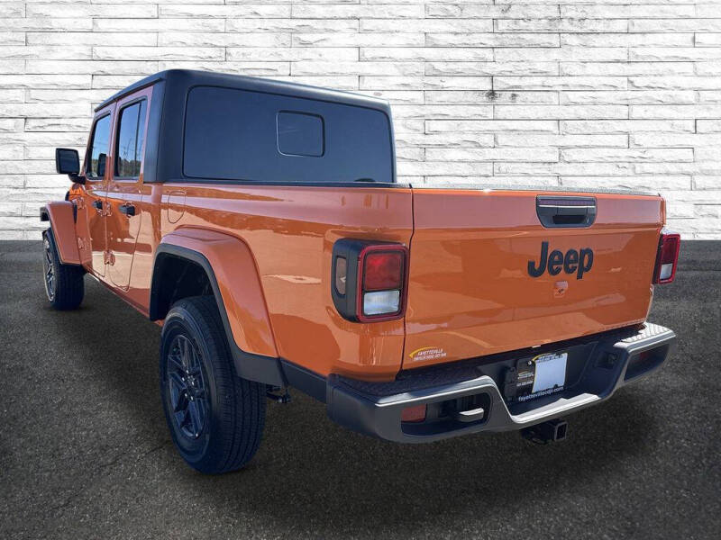 2025 Jeep Gladiator Sport S