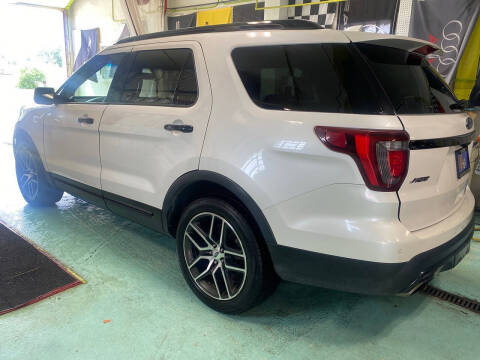 2016 Ford Explorer Sport