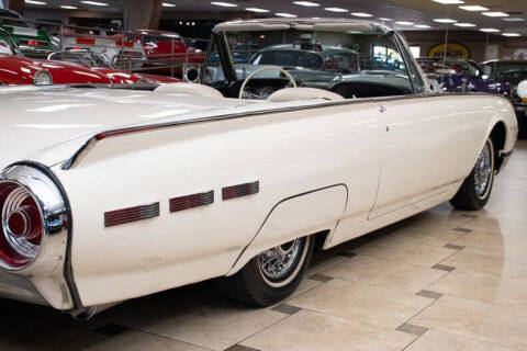 1962 Ford Thunderbird