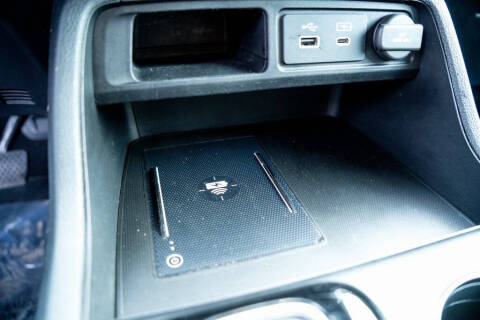 2023 Honda Pilot EX-L w/Rear Captain's Chairs