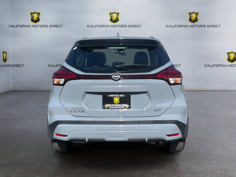 2024 Nissan Kicks SR