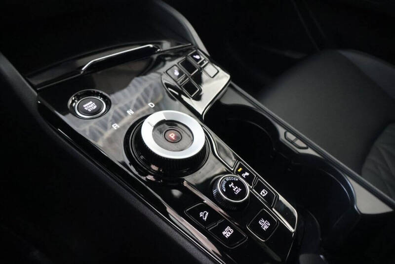 2024 Kia Sportage Plug-In Hybrid X-Line