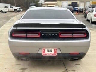2017 Dodge Challenger SXT Plus