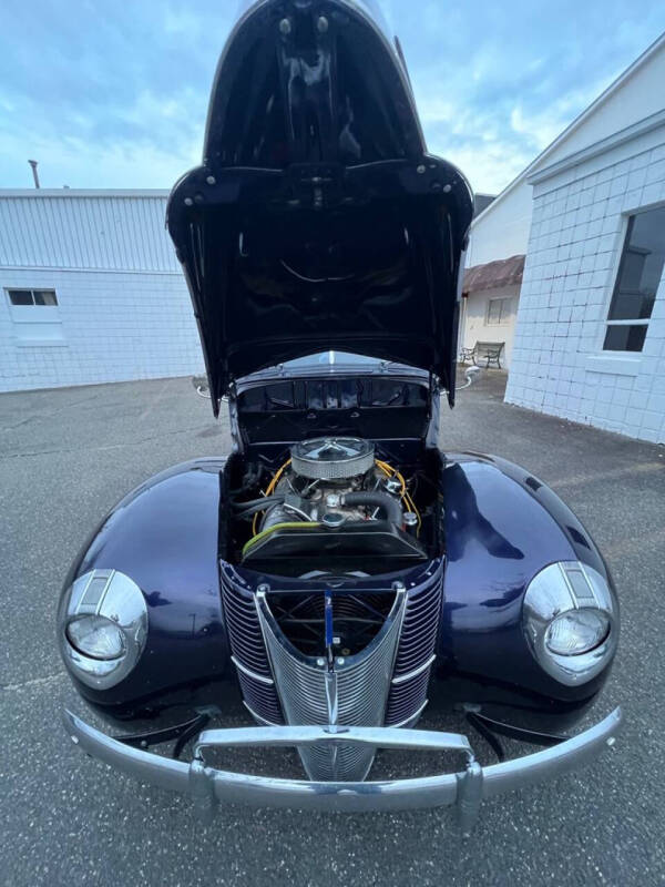 1940 Ford Deluxe