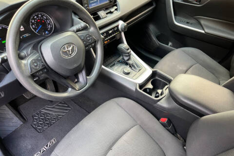 2019 Toyota RAV4 Hybrid LE