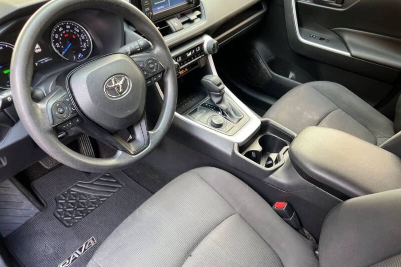 2019 Toyota RAV4 Hybrid LE