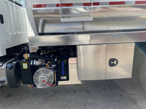 2025 Freightliner M2 106