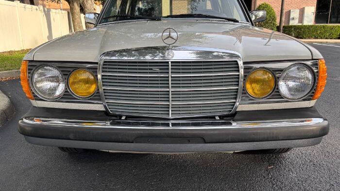 1981 Mercedes-Benz 300-Class