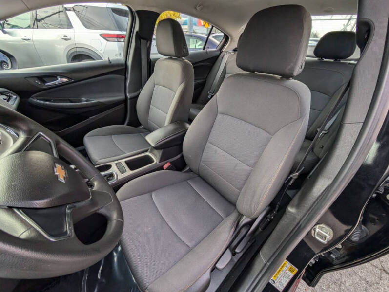 2018 Chevrolet Cruze LS Auto