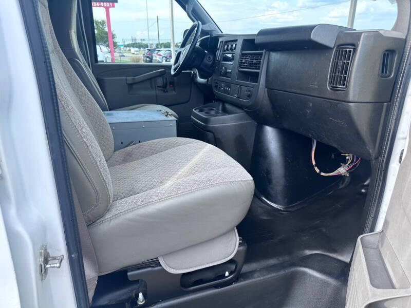 2020 Chevrolet Express 2500