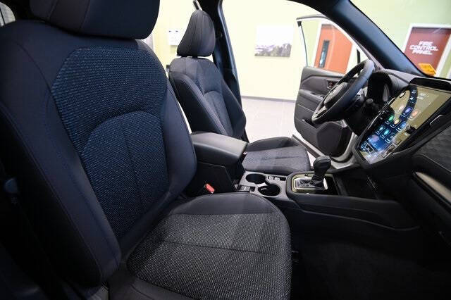 2025 Subaru Forester Premium Hybrid