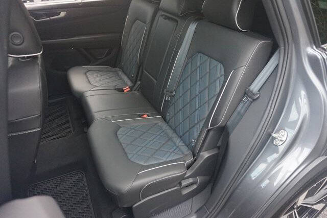 2024 Volkswagen Atlas Cross Sport SEL Premium R-Line 4Motion