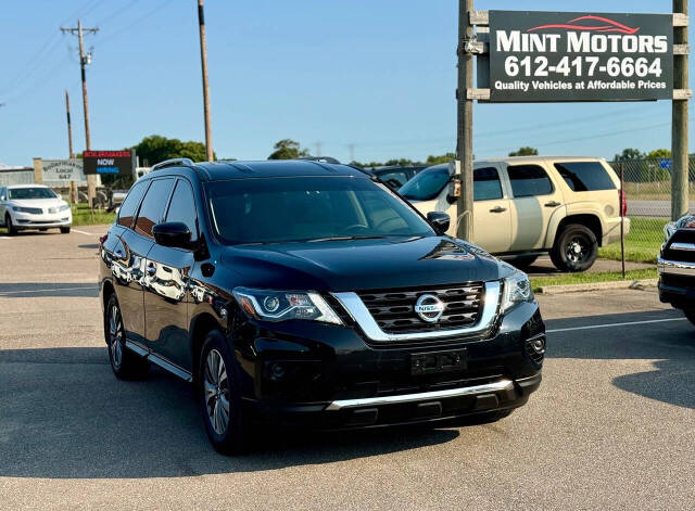 2020 Nissan Pathfinder for sale at MINT MOTORS in Ramsey, MN