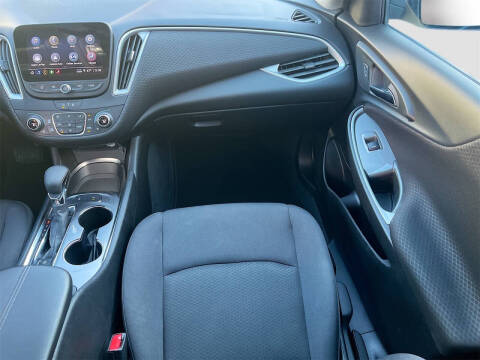 2025 Chevrolet Malibu LT