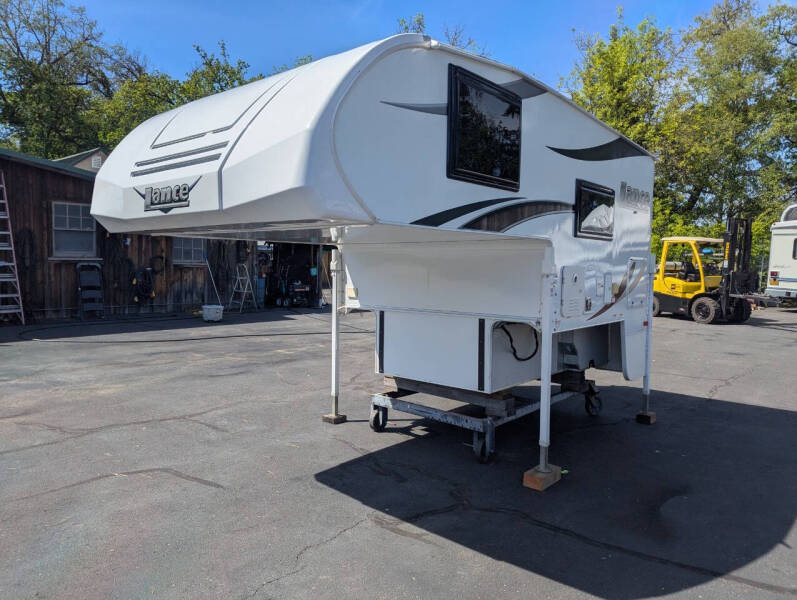 2020 Lance Camper 650 / 15ft
