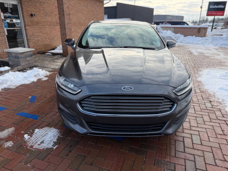 2016 Ford Fusion SE