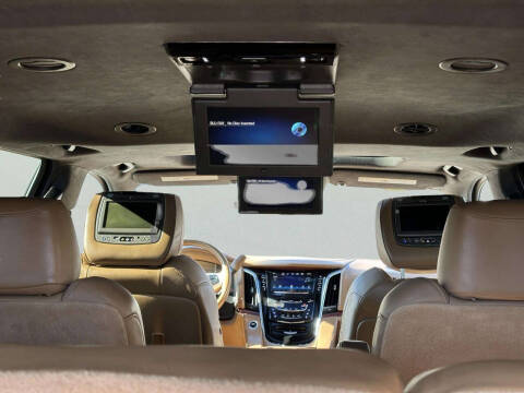 2017 Cadillac Escalade ESV Platinum