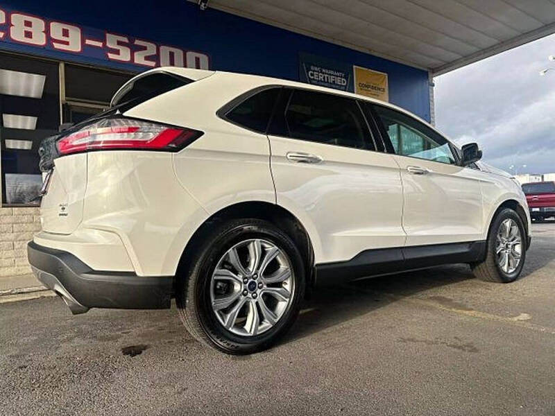 2021 Ford Edge Titanium