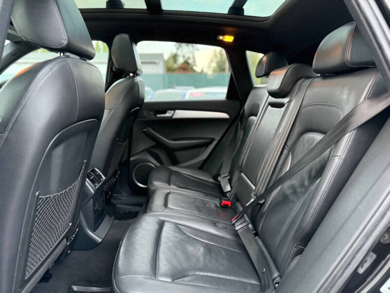 2011 Audi Q5 3.2 quattro Premium Plus