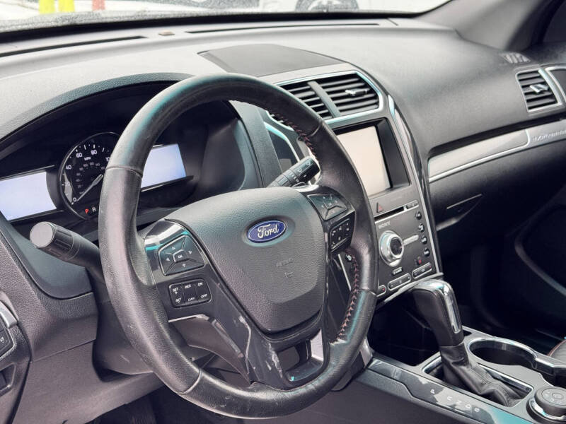 2016 Ford Explorer Sport