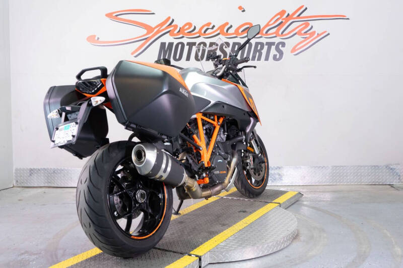 2017 KTM 1290 Super Duke GT