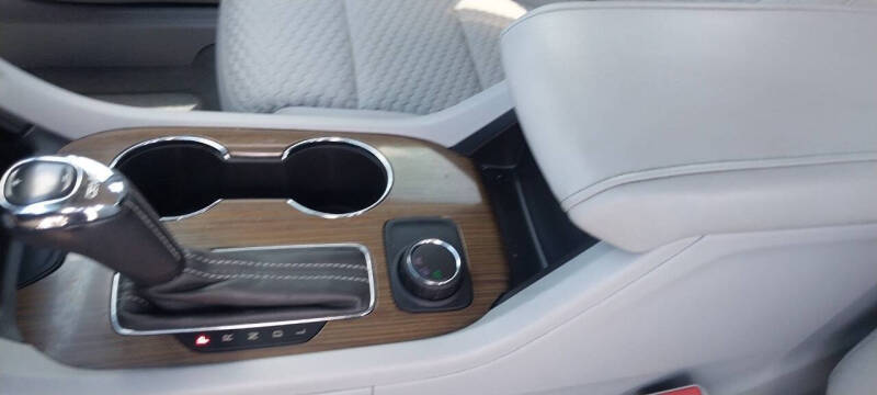 2019 GMC Acadia SLE-2