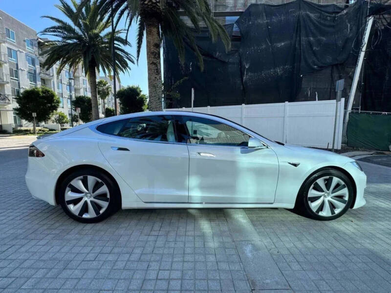 2020 Tesla Model S Long Range Plus