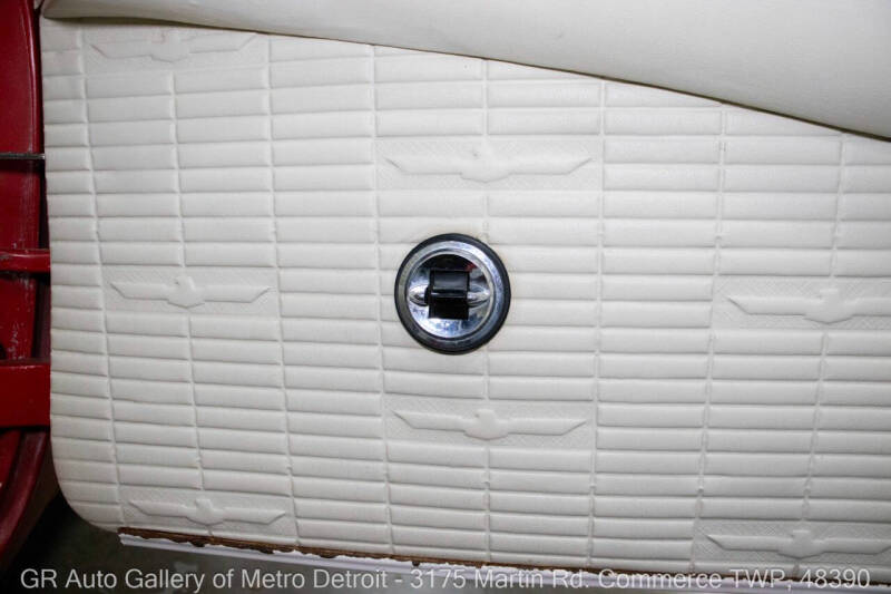 1957 Ford Thunderbird