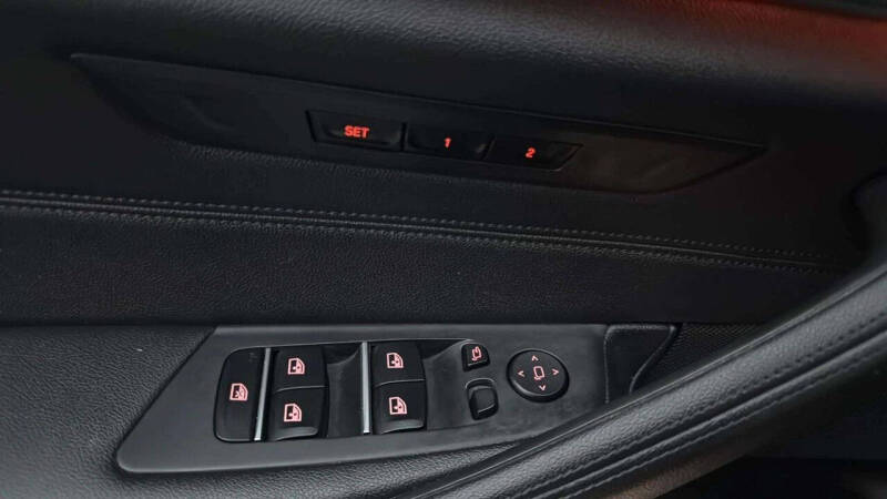 2018 BMW 5 Series 530i