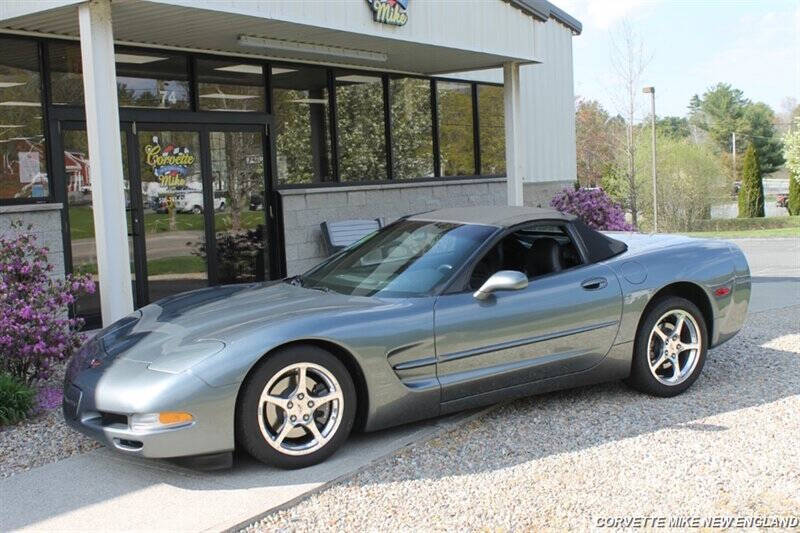 2004 Chevrolet Corvette 1