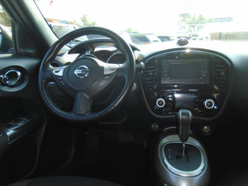 2011 Nissan JUKE SV