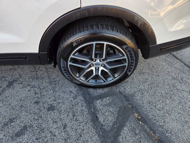 2019 Ford Explorer Sport