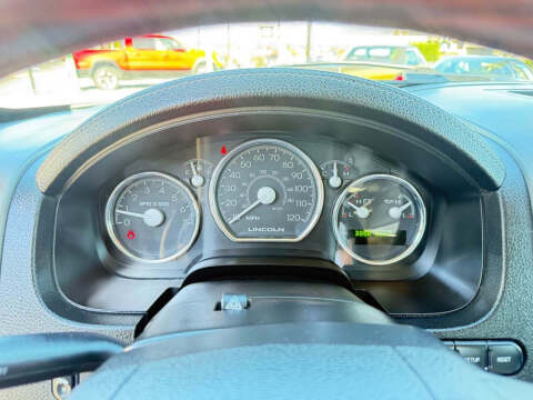 2008 Lincoln Mark LT