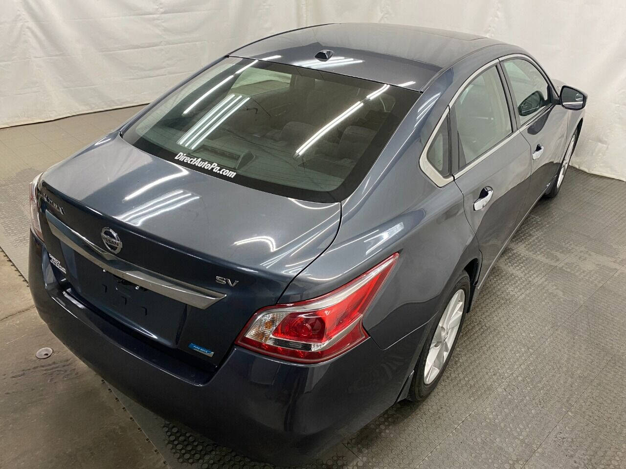 2013 Nissan Altima 2.5 SV 4dr Sedan - Gray exterior view 10