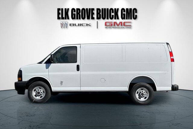 2026 GMC Savana 2500