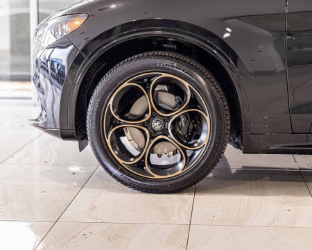 2025 Alfa Romeo Stelvio